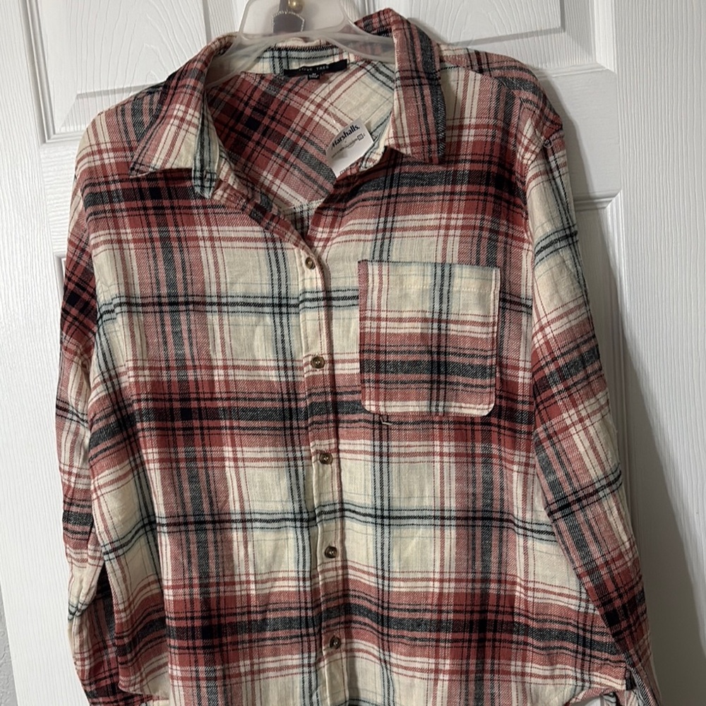 Stylish Plaid Shirt in Red and Cream